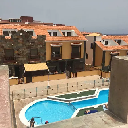 Adosado Medano Con Piscina *